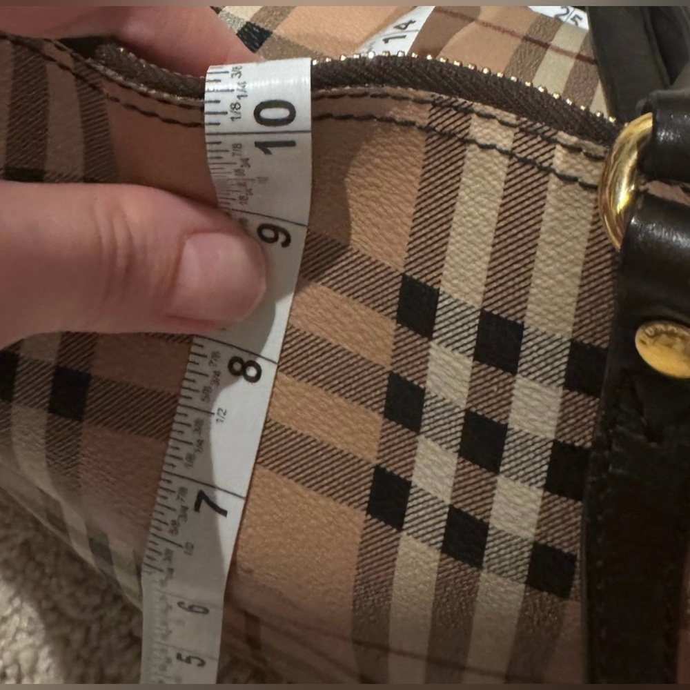 Burberry 16” Tote Bag - Picture 14 of 16